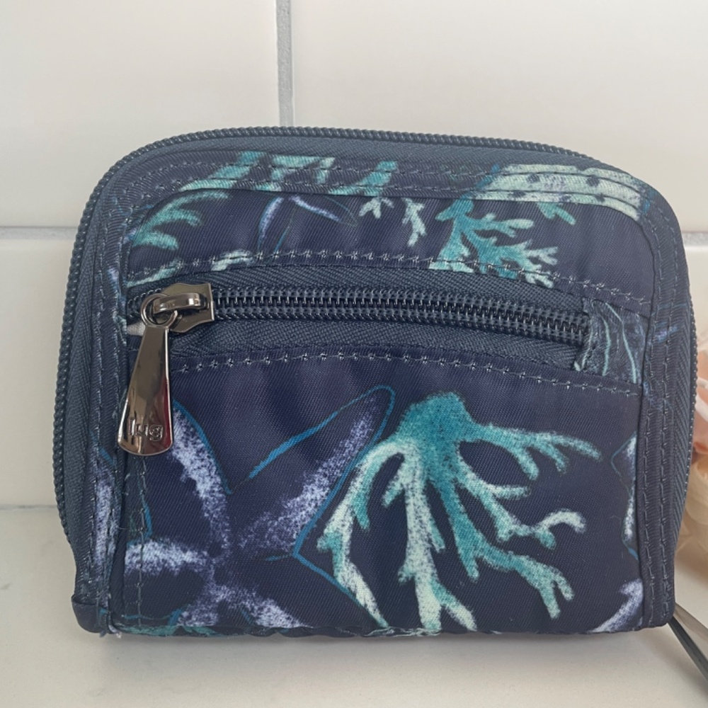 LUG “Splits” Wallet Navy Blue Sea Life Quilted RFID Compact Wallet - Picture 4 of 11